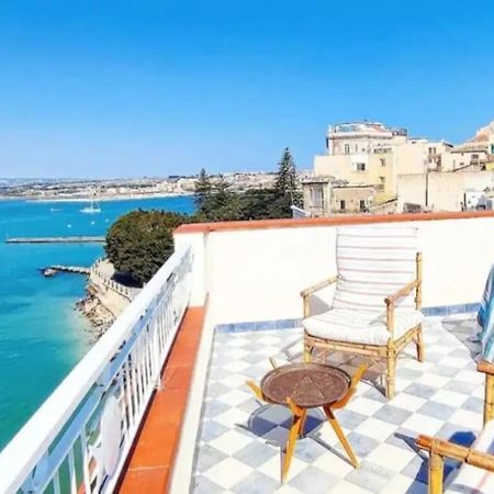 Terrazza Sul Mare Attico "Alfeo E Aretusa" Сиракузы Экстерьер фото